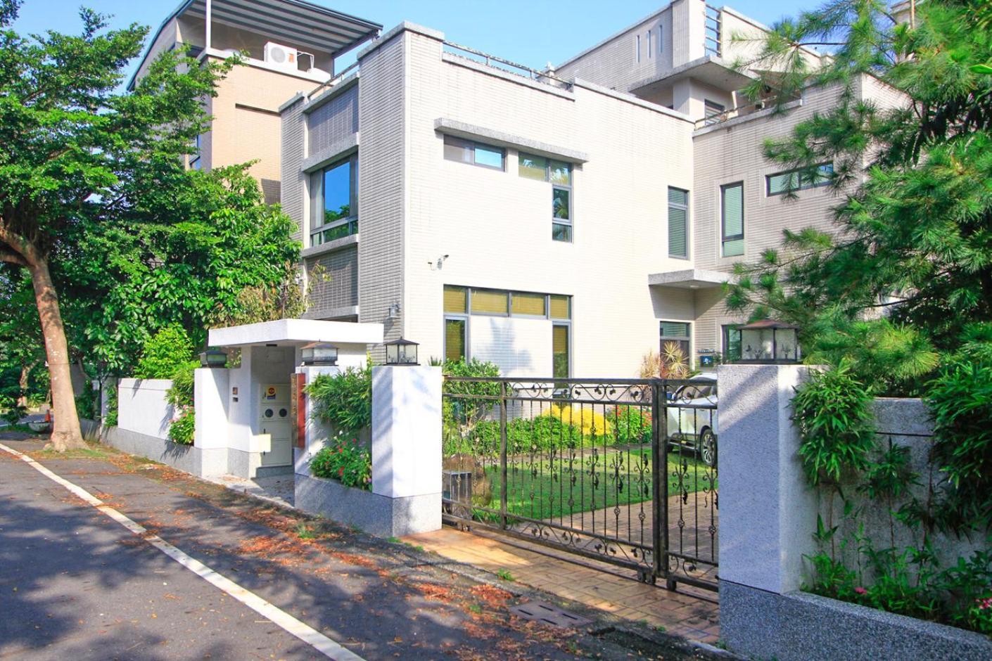 Pottery Flower B&B Jiji Exterior photo